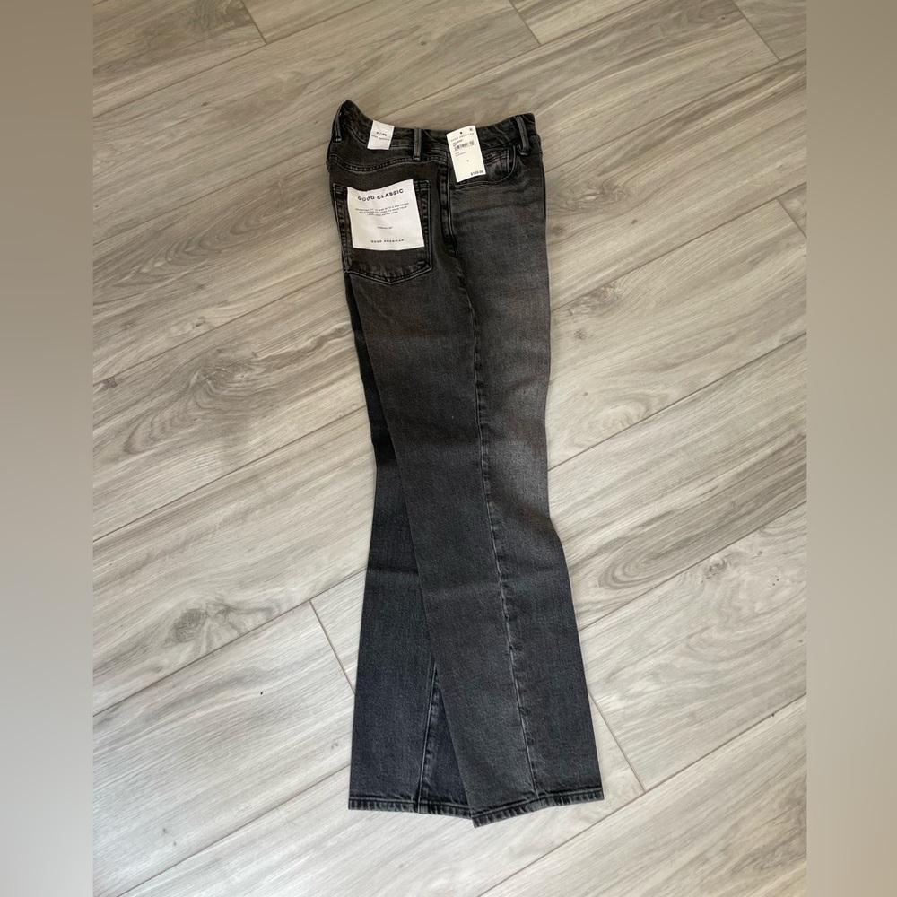Good American NWT size 6/28 slim classic straight jeans black